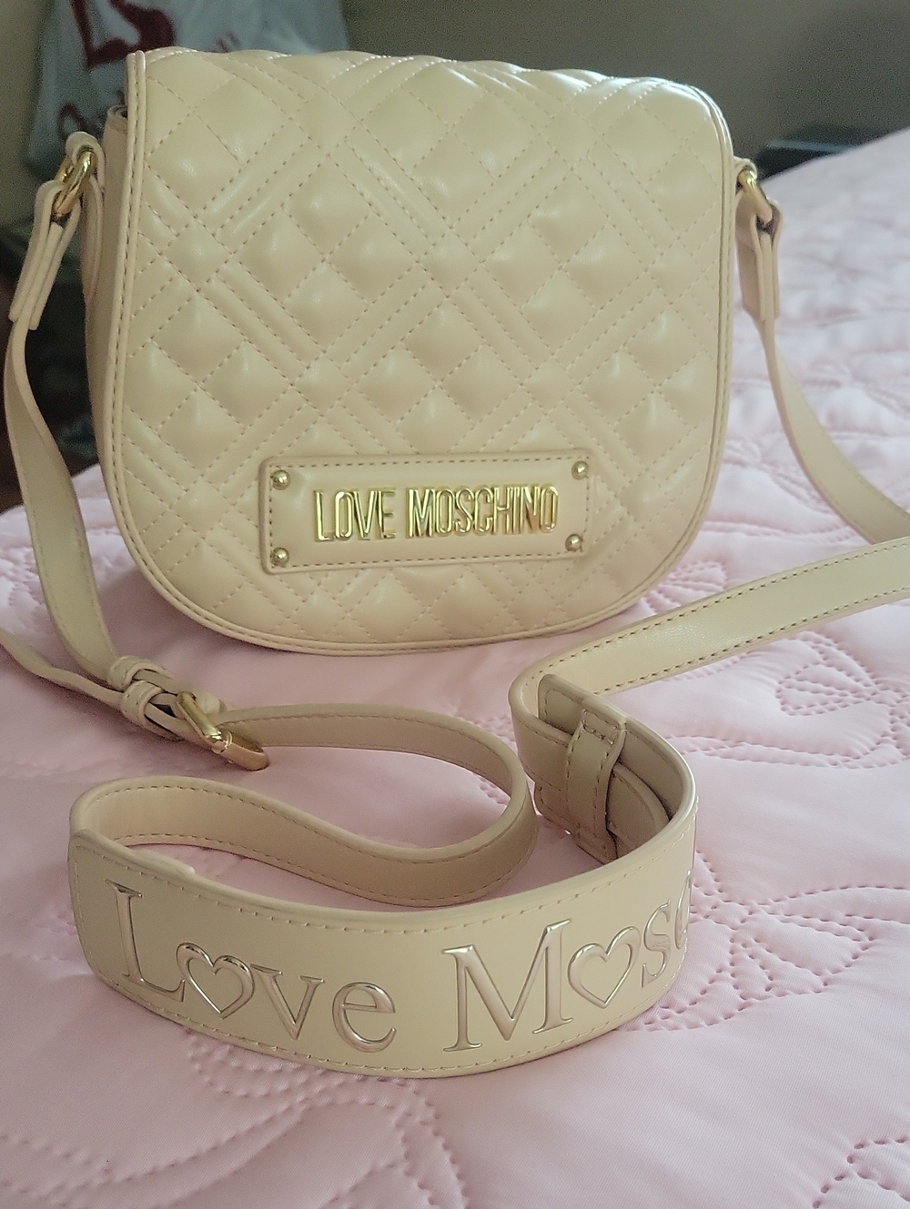 Love Moschino Pale Cream Quilted Shoulder Bag with Gold Plaque